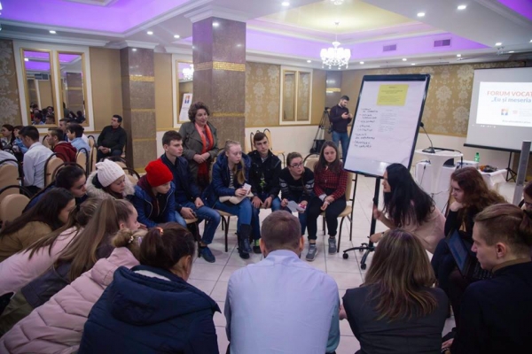 Forumul Vocațional din Republica Moldova – premieră de discuții și dezbateri între elevi și autorități